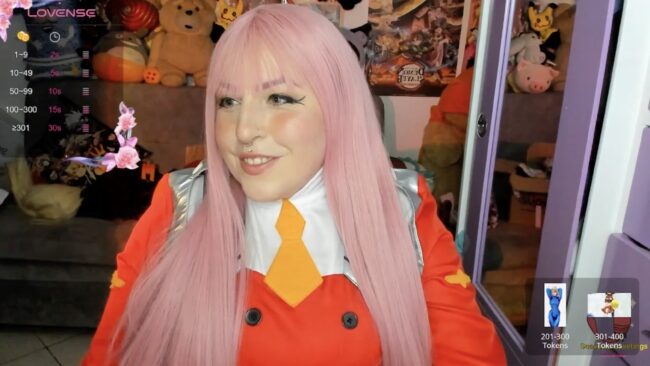 Canndy_hott Looks Darling As Zero Two