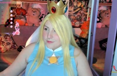 Canndy_hott Shows Off Her Otherworldly Rosalina Cosplay