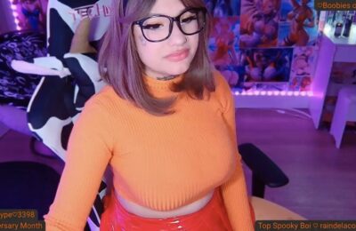 ClaireMoonx Transforms Into Velma