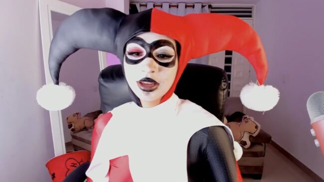 I_babbyyy Channels Harley Quinn In Full