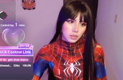 Lilyrouse_’s Web Shooters Are Ready