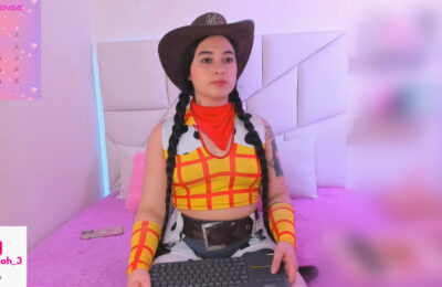 Imhanna3 Brings Her Woody Cosplay To Life