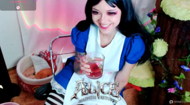 Meine-Himeko Enters The World Of Alice: Madness Returns