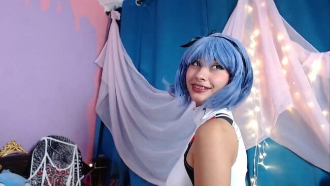 Bonnie_dolly Shows Off Her Rei Ayanami Plugsuit