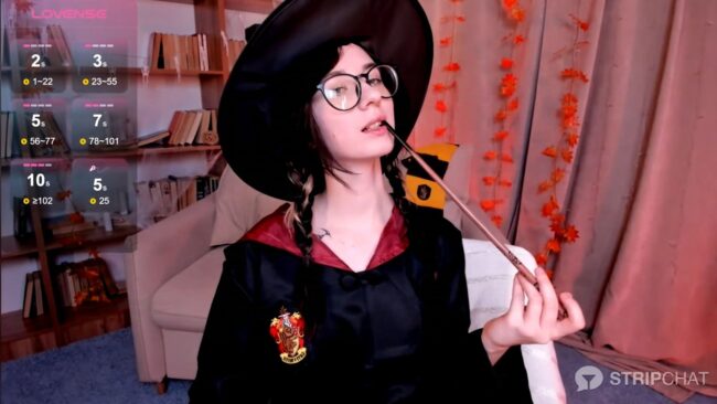 Dark_Lola_ Joins Hogwarts School Of Witchcraft And Wizardry