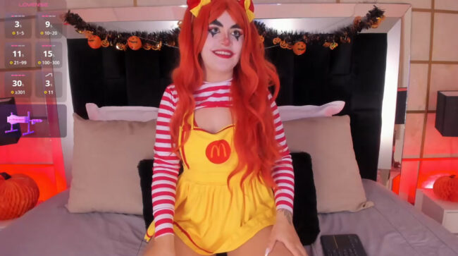 Summereliss Hosts A McSpooky Ronald McDonald Show