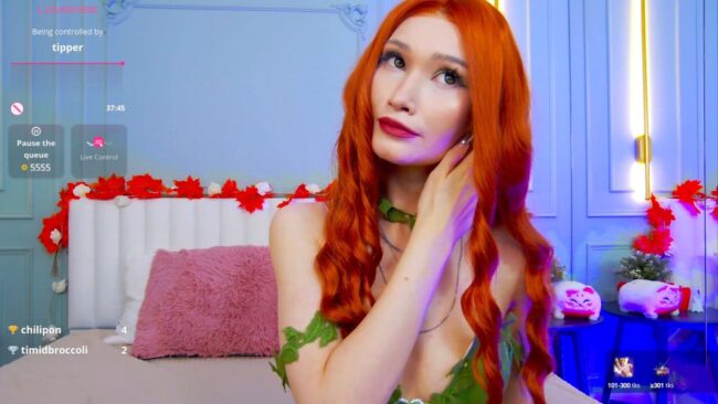 Carolreeves Stuns As Poison Ivy