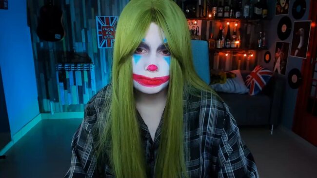 Fioramarmoris Puts A Smile On Her Face