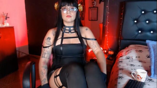 Aprildol Makes For A Fantastic Forger