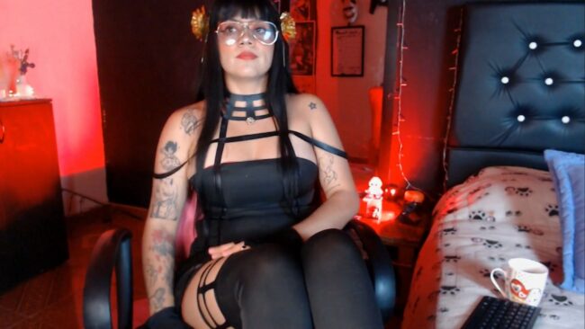 Aprildol Makes For A Fantastic Forger