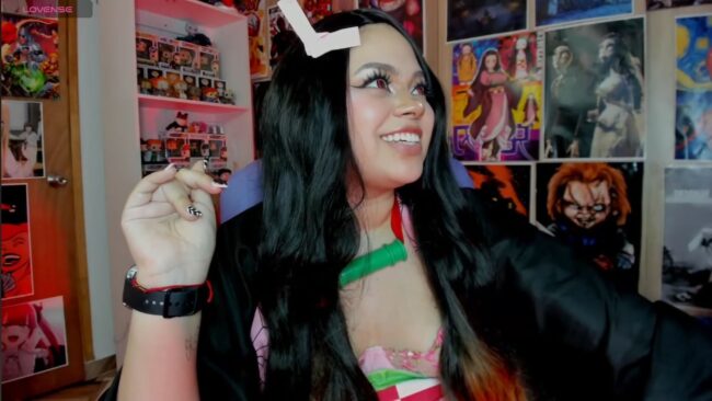 Naracosplay_ Lets Out Her Inner Demon As Nezuko