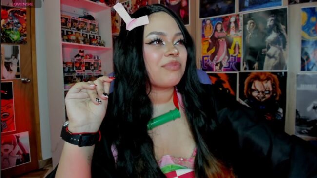 Naracosplay_ Lets Out Her Inner Demon As Nezuko