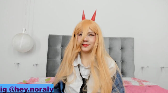 Hey_noraly Shows Off Her Power