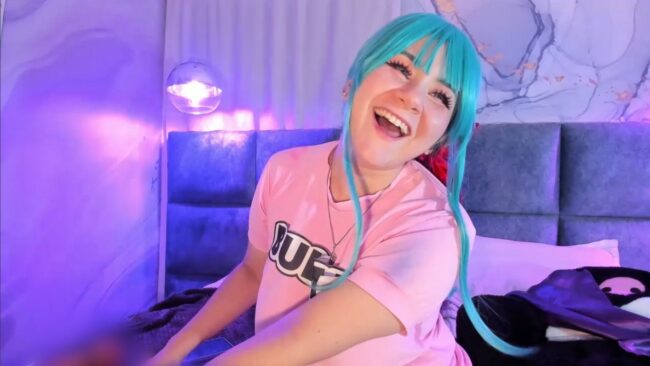 Harimoon's Cute And Colorful Bulma Cosplay