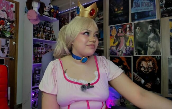 Naracosplay_ Rules Over The Mushroom Kingdom As Princess Peach