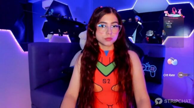 Maiia_Cute Looks Stylish In Her Plugsuit