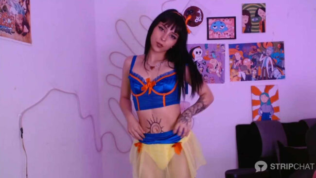 The Story Of Kind_Scarlett As Snow White