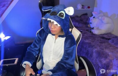 _Marinett_'s Cute Stitch Cosplay Show