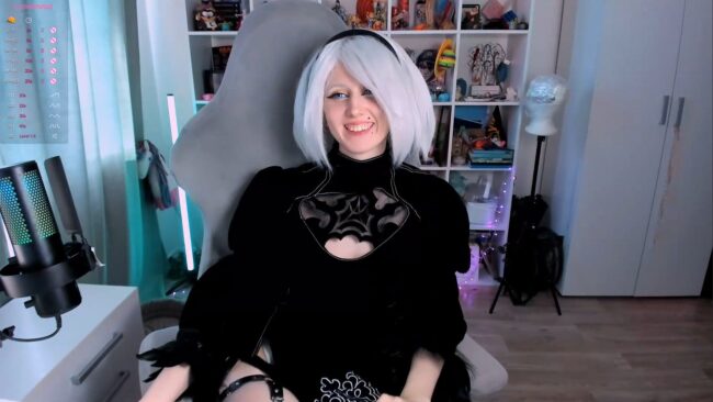 Ohclementinee Gets 2B A Member Of YoRHa