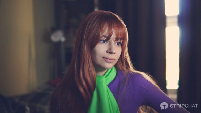 Alyssa_sweet Arrives To Solve Some Mysteries