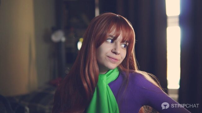 Alyssa_sweet Arrives To Solve Some Mysteries