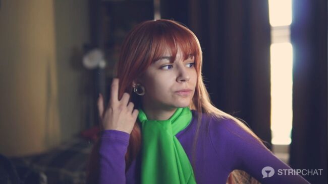 Alyssa_sweet Arrives To Solve Some Mysteries