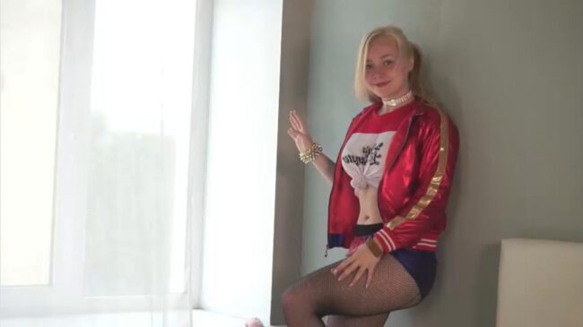 Odelynbrower Takes A Swing At Harley Quinn