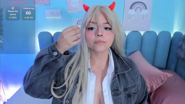 Curvy_rousi Unleashes Her Cosplay Power