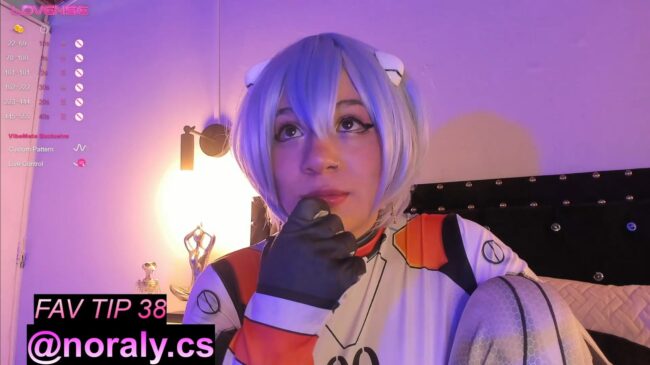 Hey_noraly Shows Off Her Stylish Rei Ayanami Cosplay