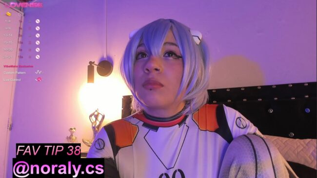 Hey_noraly Shows Off Her Stylish Rei Ayanami Cosplay