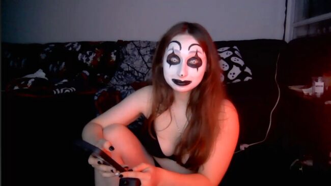 A Spooky Clown Show Starring Wutzurfavscrymovie