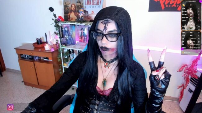 Sakaexxx Becomes Cassandra Dimitrescu For Her Resident Evil Adventure