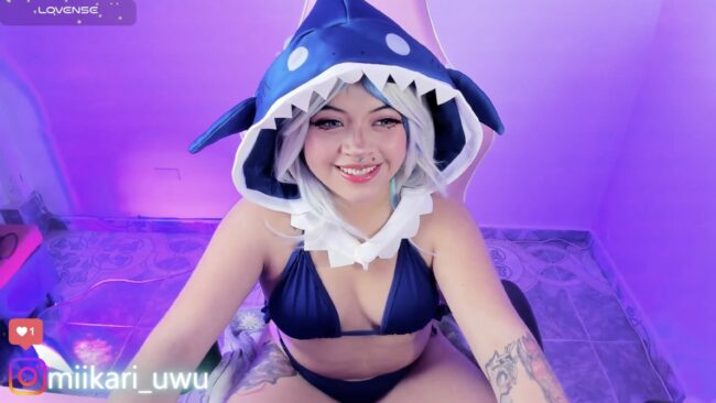 Ahri_elderwood Shows Off Her Fins As Gawr Gura