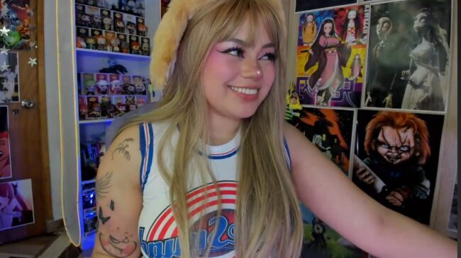 Naracosplay_  Hops Into A Cute Lola Bunny Cosplay