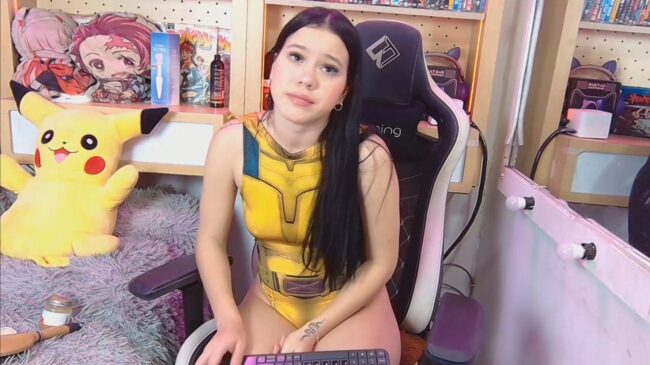 Vanessa_frost's Comic Book Cosplay Adventure