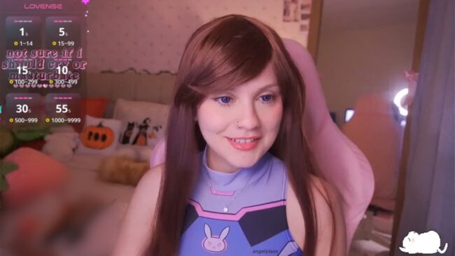 Angelytaxx's Cute And Colorful Overwatch Show