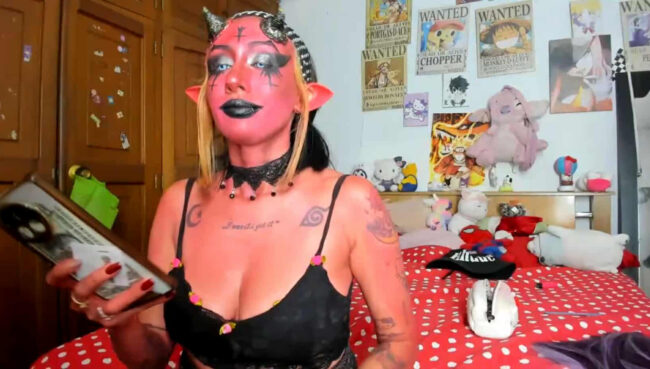 Lunacristal_moon Shows Off Her Devilish Side