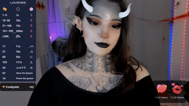 A Devilish Halloween With Dixipixi_