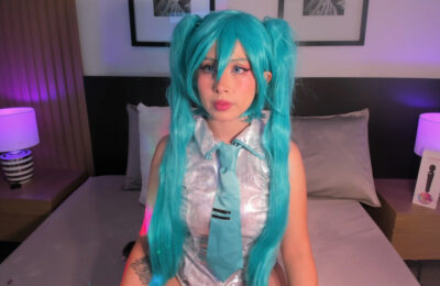 Vi_Anaya's Stunningly Cute Hatsune Miku Cosplay
