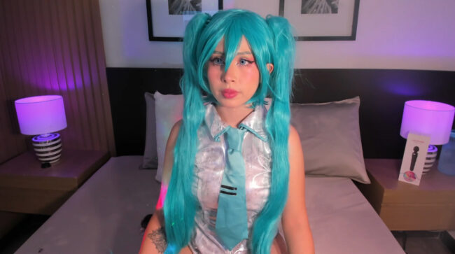 Vi_Anaya's Stunningly Cute Hatsune Miku Cosplay