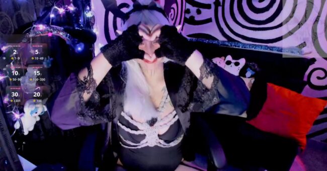 Hachi_0880 Brings The Spooks With Her Cosplay Show