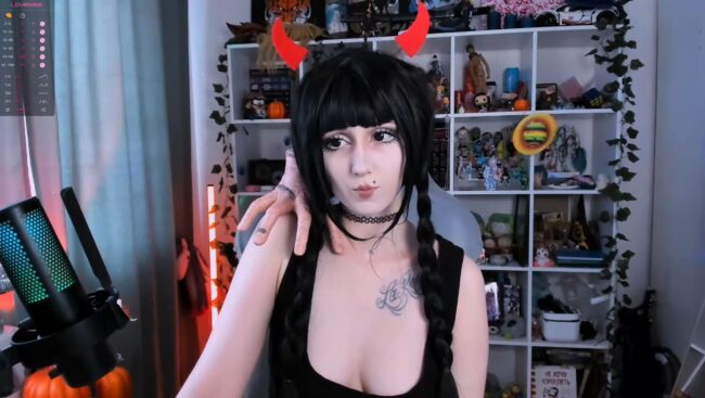 Ohclementinee's Devilish Wednesday Addams Cosplay