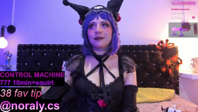 Hey_noraly Shows Off Her Kuromi Style