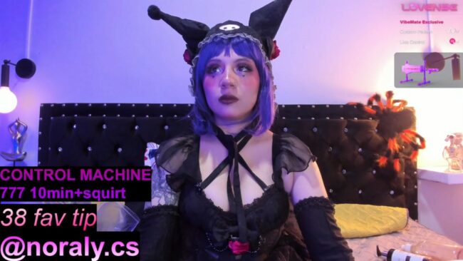 Hey_noraly Shows Off Her Kuromi Style