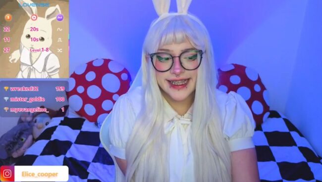 Elicecooper Hops Into A Cute Haru Cosplay