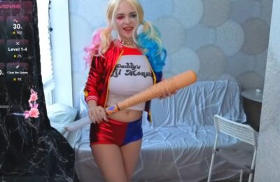 Stella820422 Takes A Swing At Harley Quinn