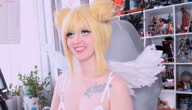 Ohclementinee Is A Cute Valentine's Cupid