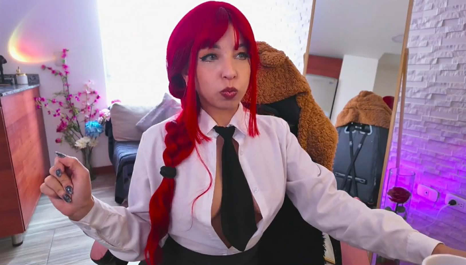 AliceSwanVip Takes Office As Makima