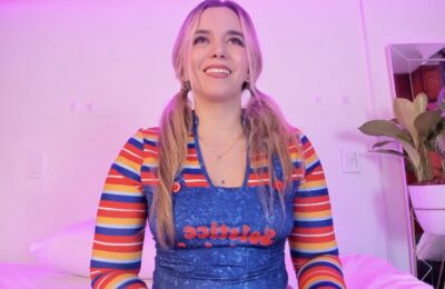 Ela_blonde Wants To Play