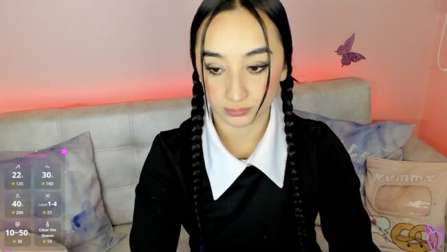 Tiny_Cora Is Wednesday Addams
